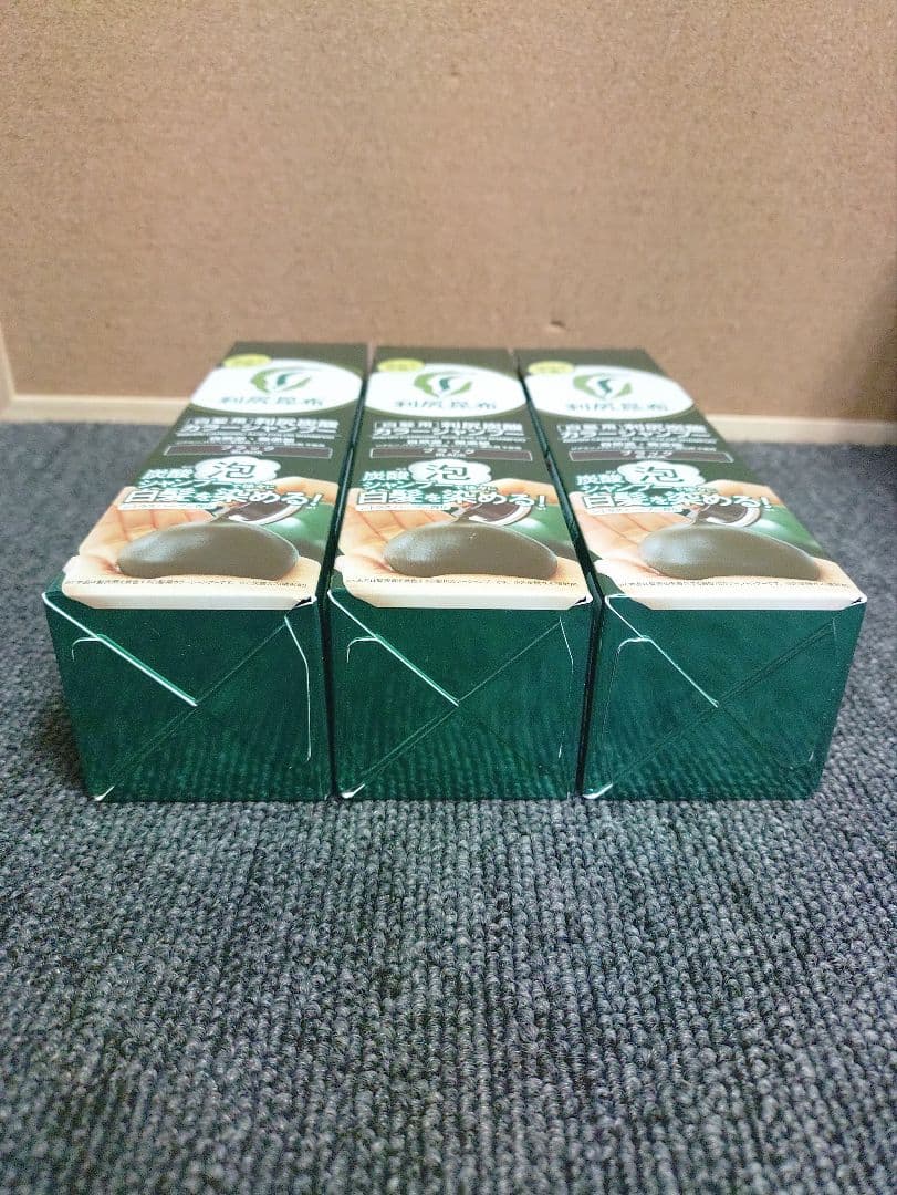 146☆ 白髪用 利尻炭酸 カラーシャンプー ブラック 180g