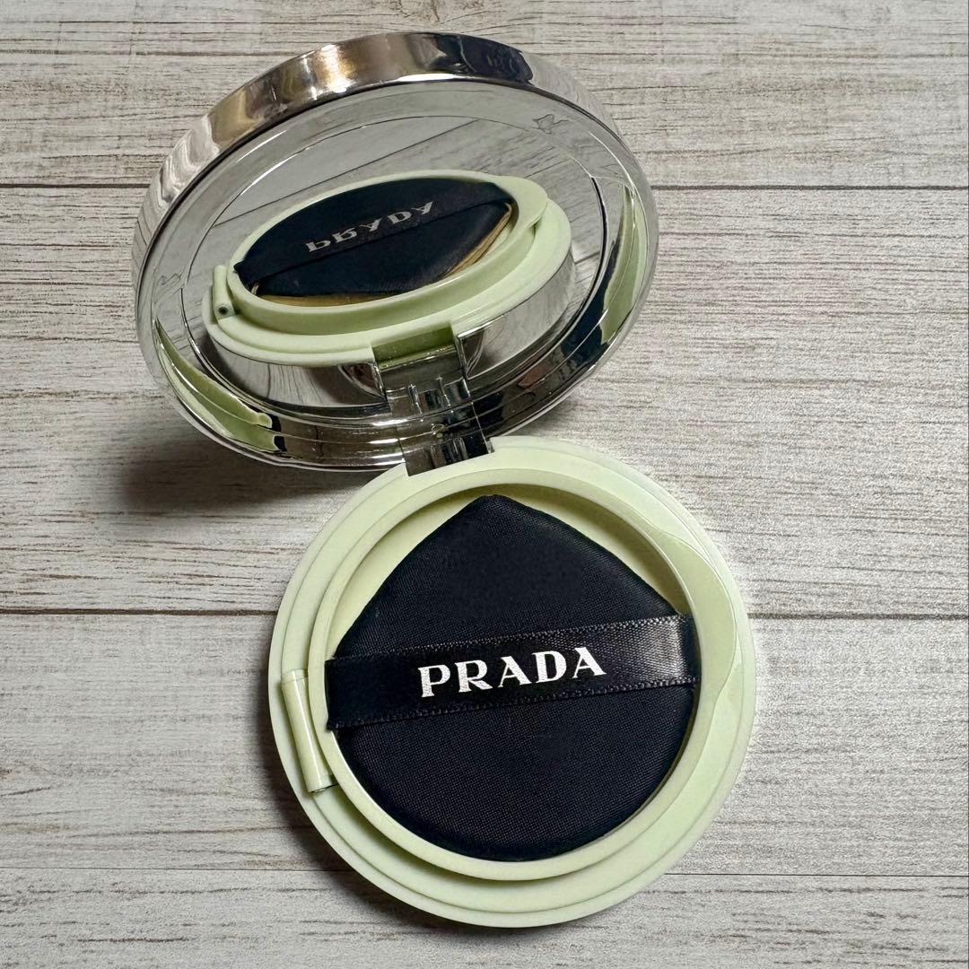 リナ⭐︎PRADA リヴィール メッシュ クッション ファンデーション