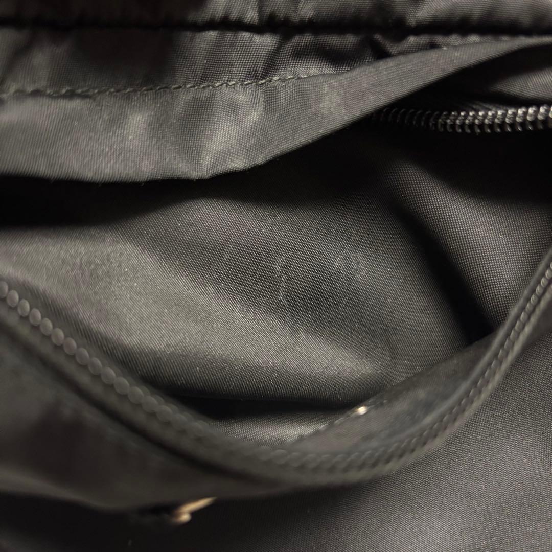 PRADA　ウエストポーチ　ボディバッグ　ブラック