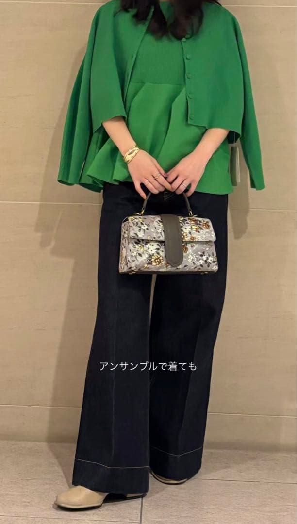 Mila Owen フォルムアンサンブルショートカーディガン＆ペプラムニット
