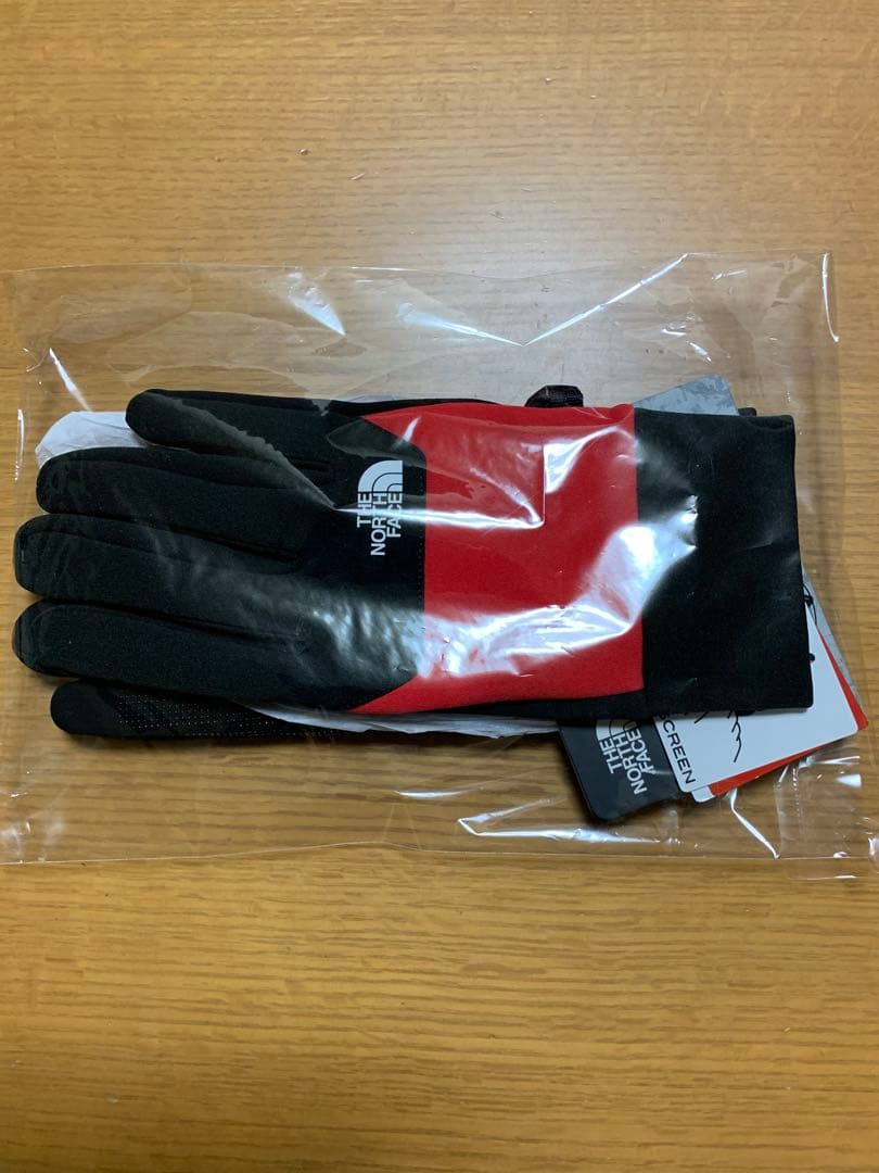 ノースフェイス　スマホ対応　ETIP グローブ　黒／赤　Ｌ　新品未使用タグ付き
