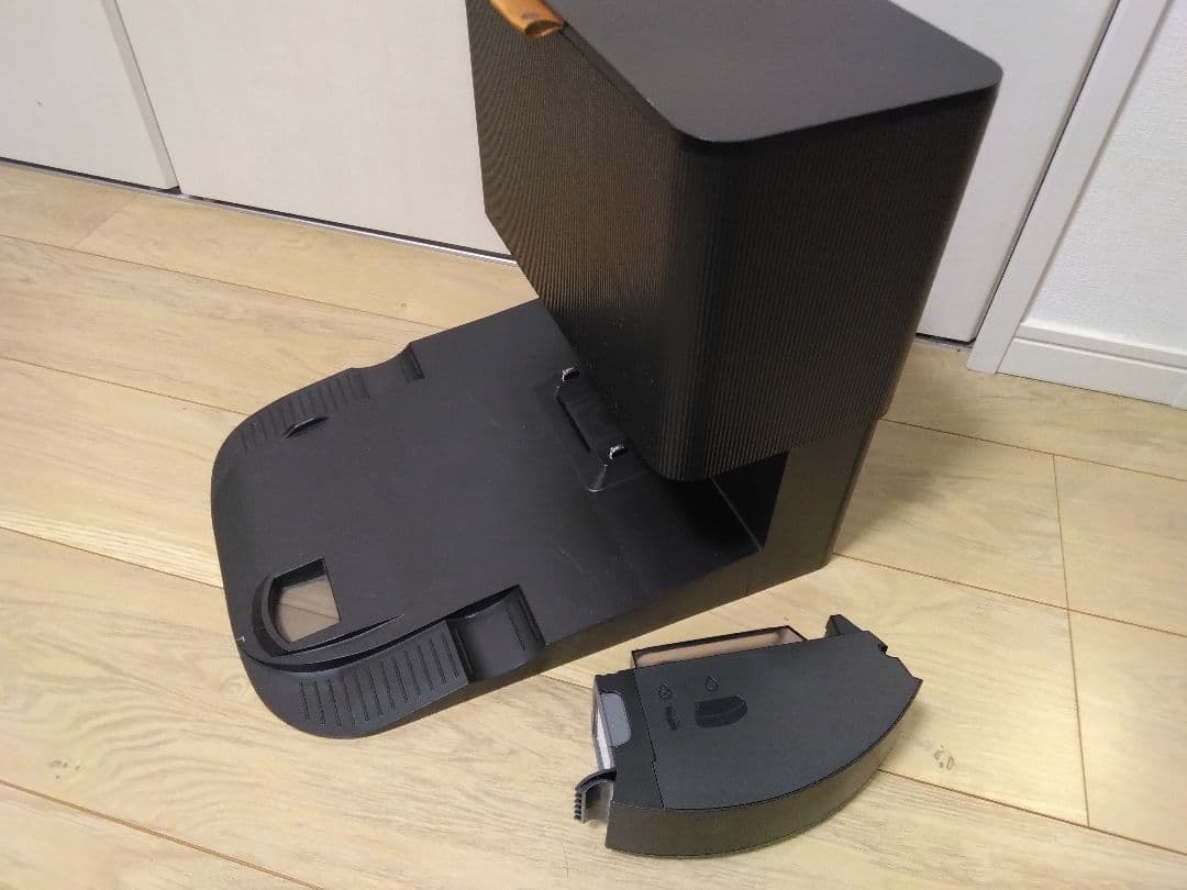 【使用6カ月程度】ルンバiJ用クリーンベース&専用ダストボックスC