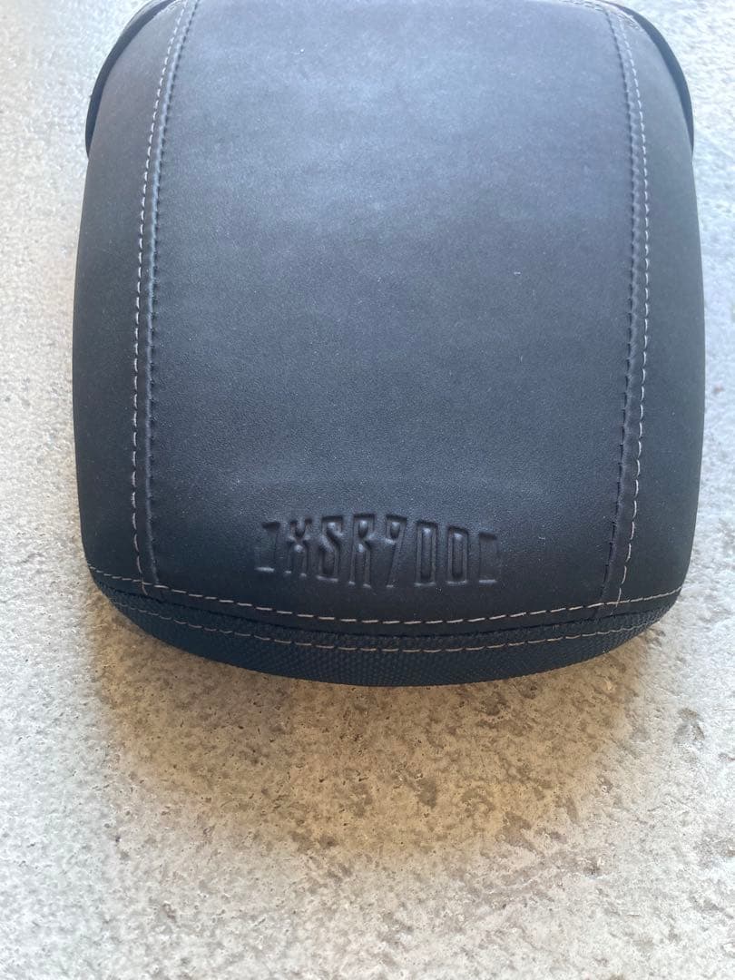 美品　xsr900 純正シート