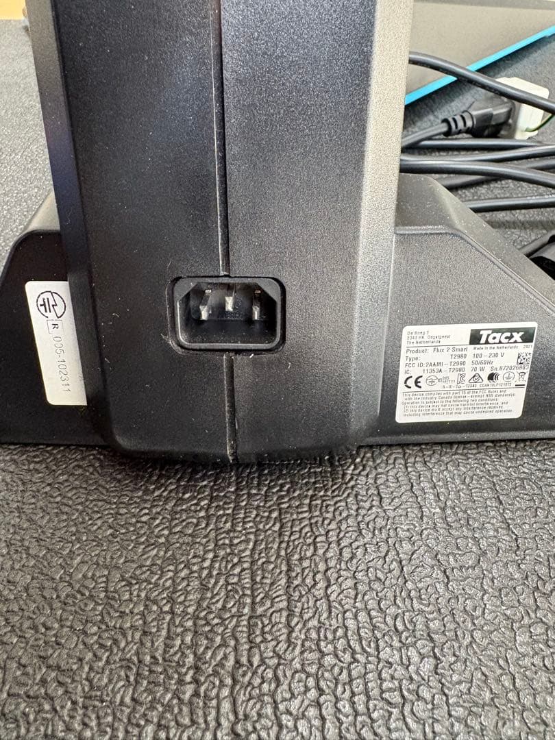 美品 • Tacx Flux 2 スマートトレーナー 箱/11速スプロケ付