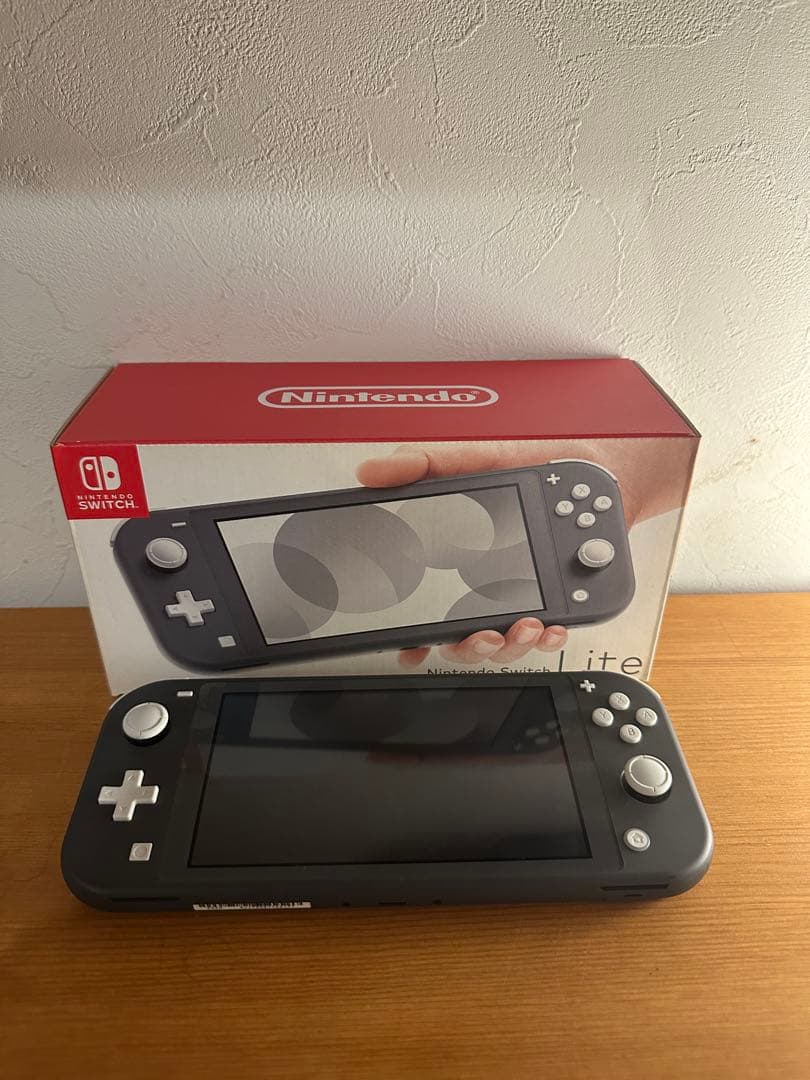 Nintendo Switch Lite グレー 本体 tomtocケース付き