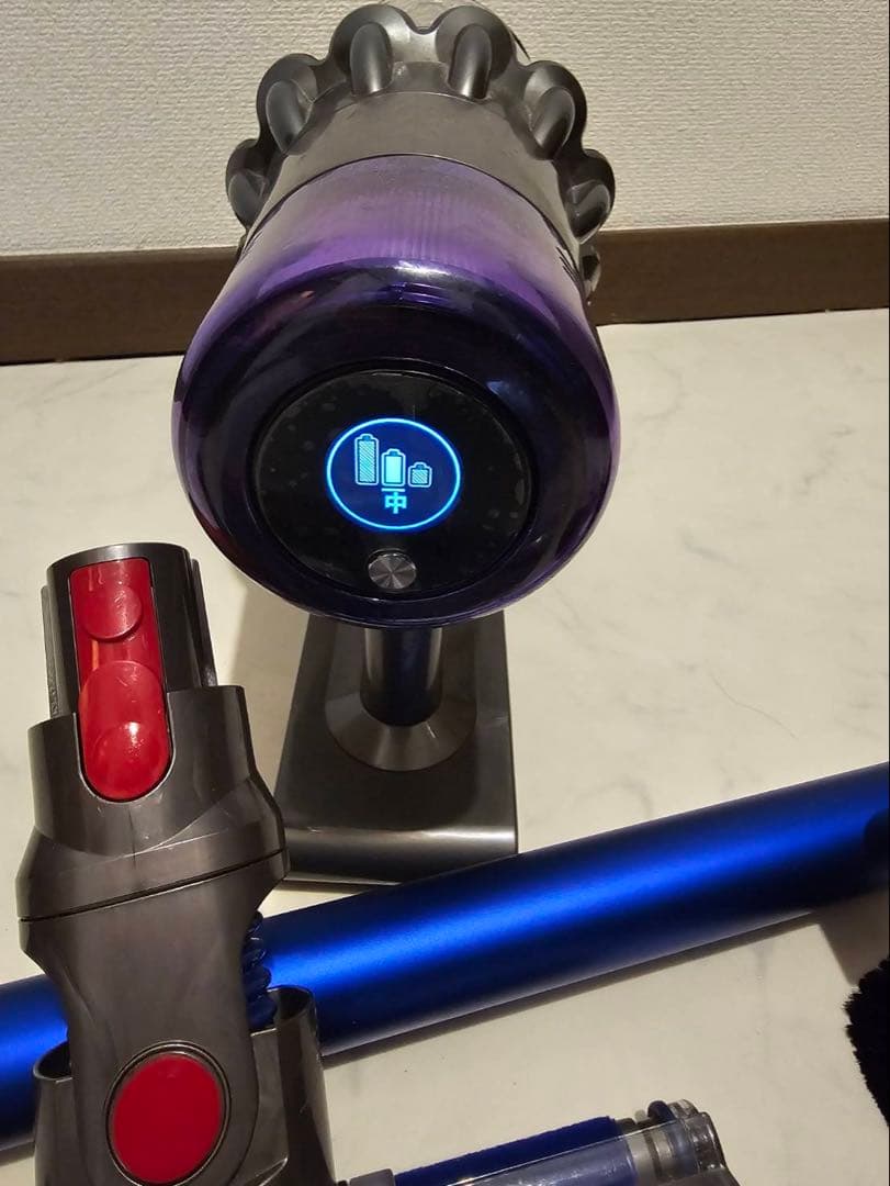 ア*ナ様 Dyson コードレススティッククリーナー　SV14