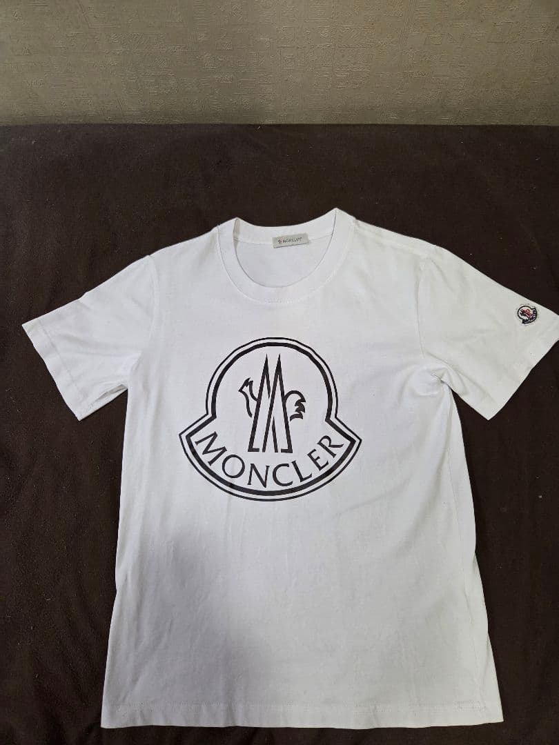 か*ー様 MONCLER ロゴ Tシャツ ホワイト
