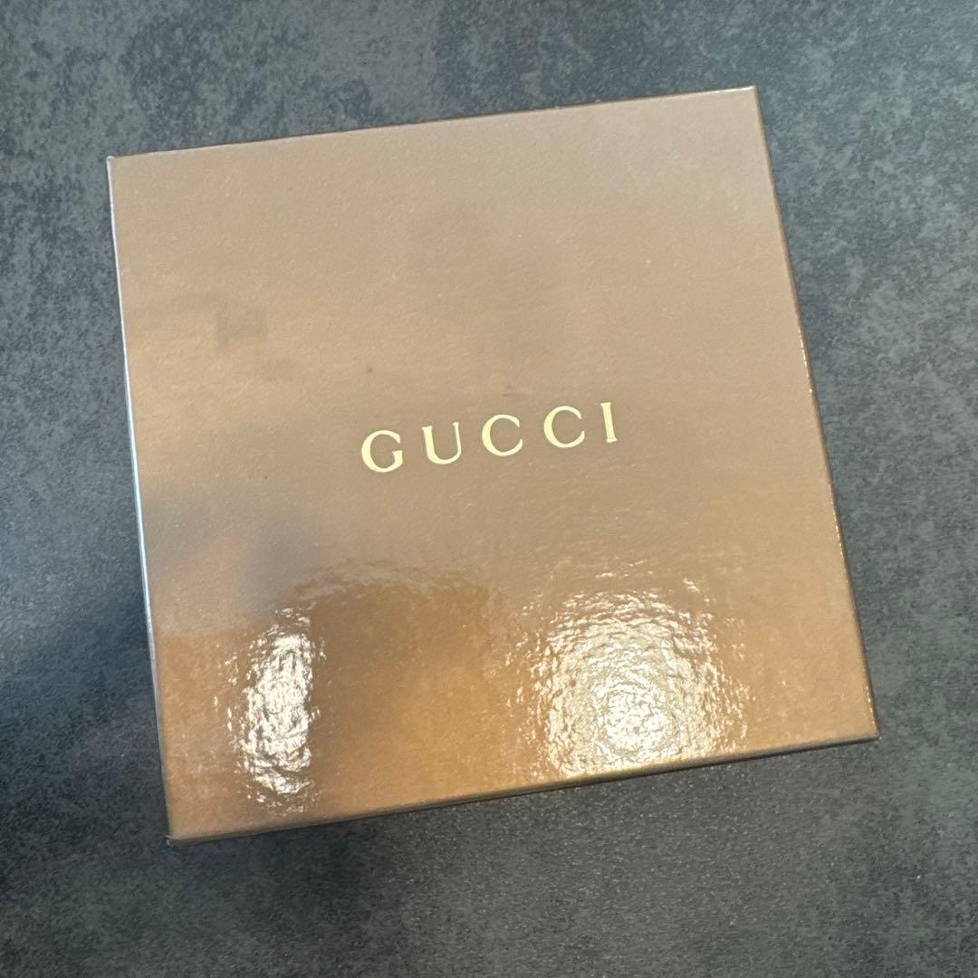 GUCCI グッチ　二つ折り財布　GGキャンバス