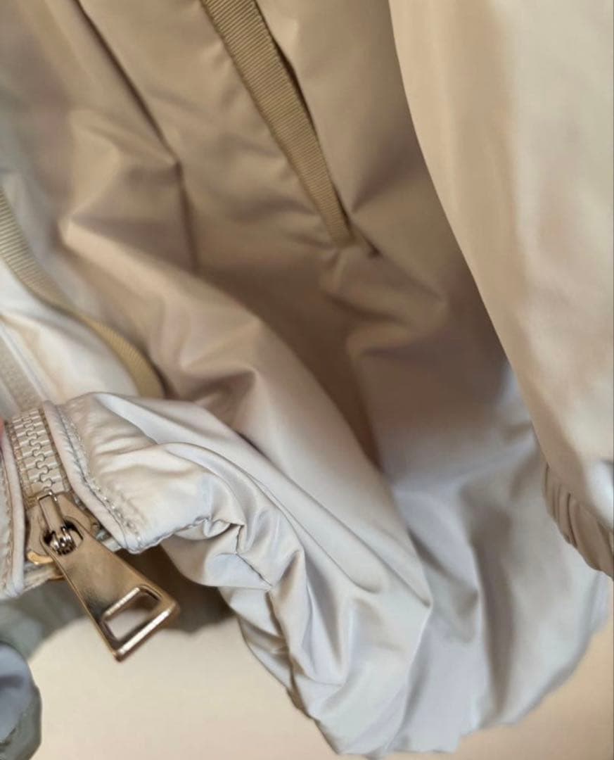 モンクレール　MONCLER TOPAZ ナイロンパーカー　トパーズ　0