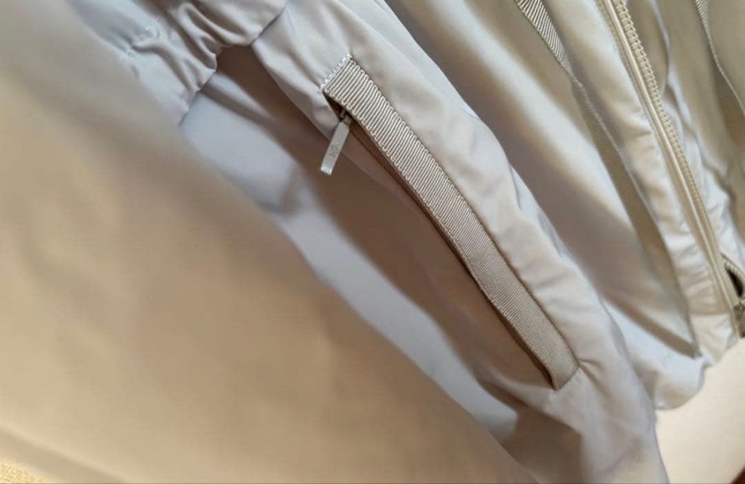 モンクレール　MONCLER TOPAZ ナイロンパーカー　トパーズ　0