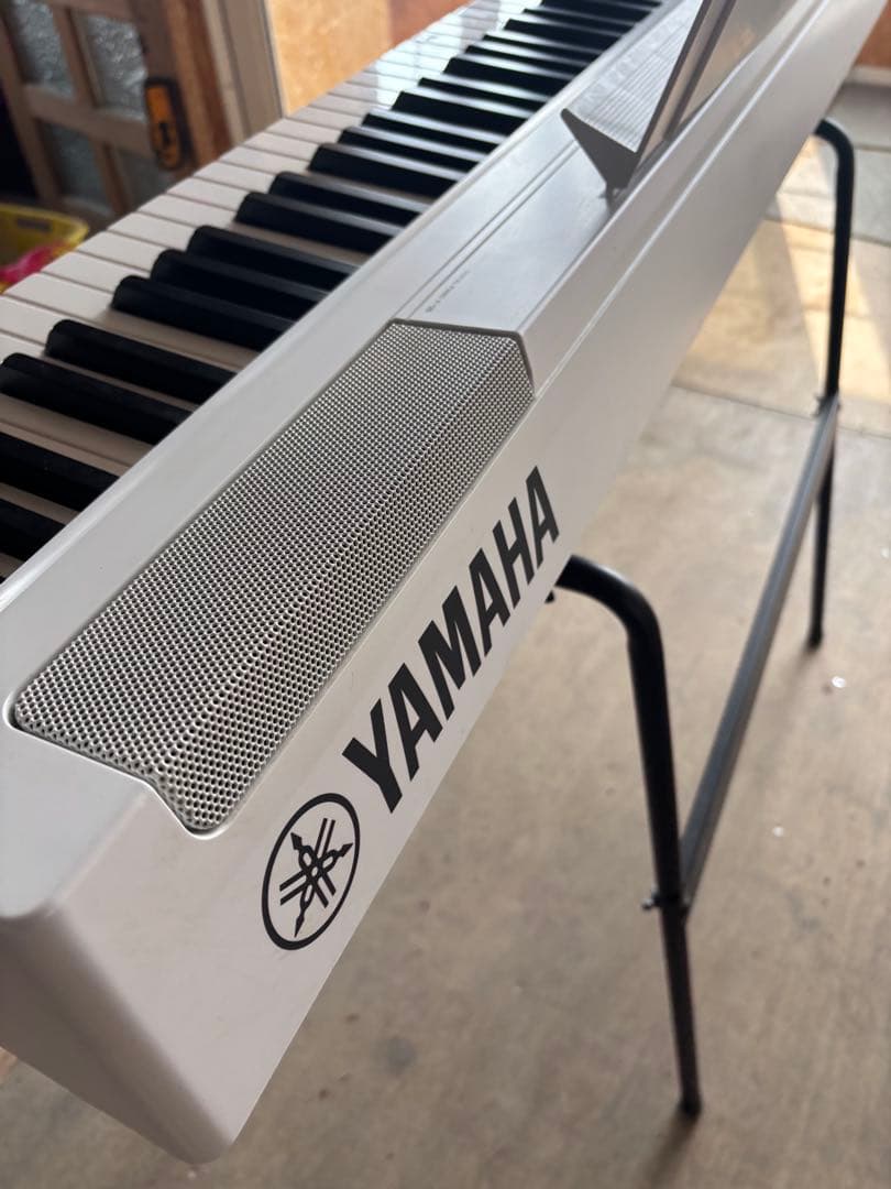 YAMAHA デジタルピアノ 88鍵 ホワイトp-125 2019年