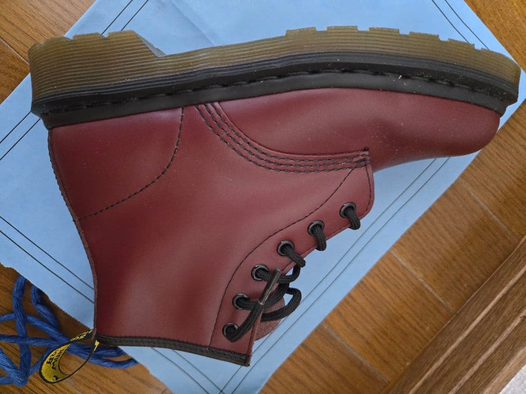 ドクターマーチン　Dr.Martens チェリーレッド　6ホールブーツ