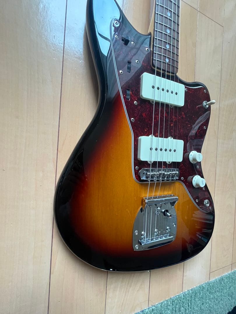 ギター fender MIJ Jazzmaster 3-Color Sunburst