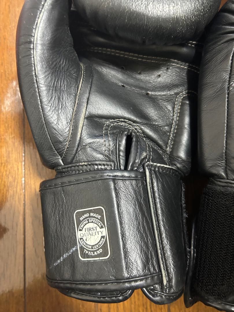 【美品】ツインズ ボクシンググローブ 12oz
