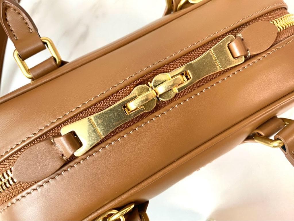 Miu Miu レザーボーリングバッグ キャラメルブラウン 2WAY