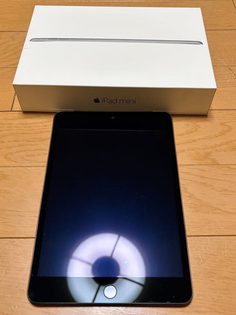 Apple iPad mini 第4世代　本体 箱付き
