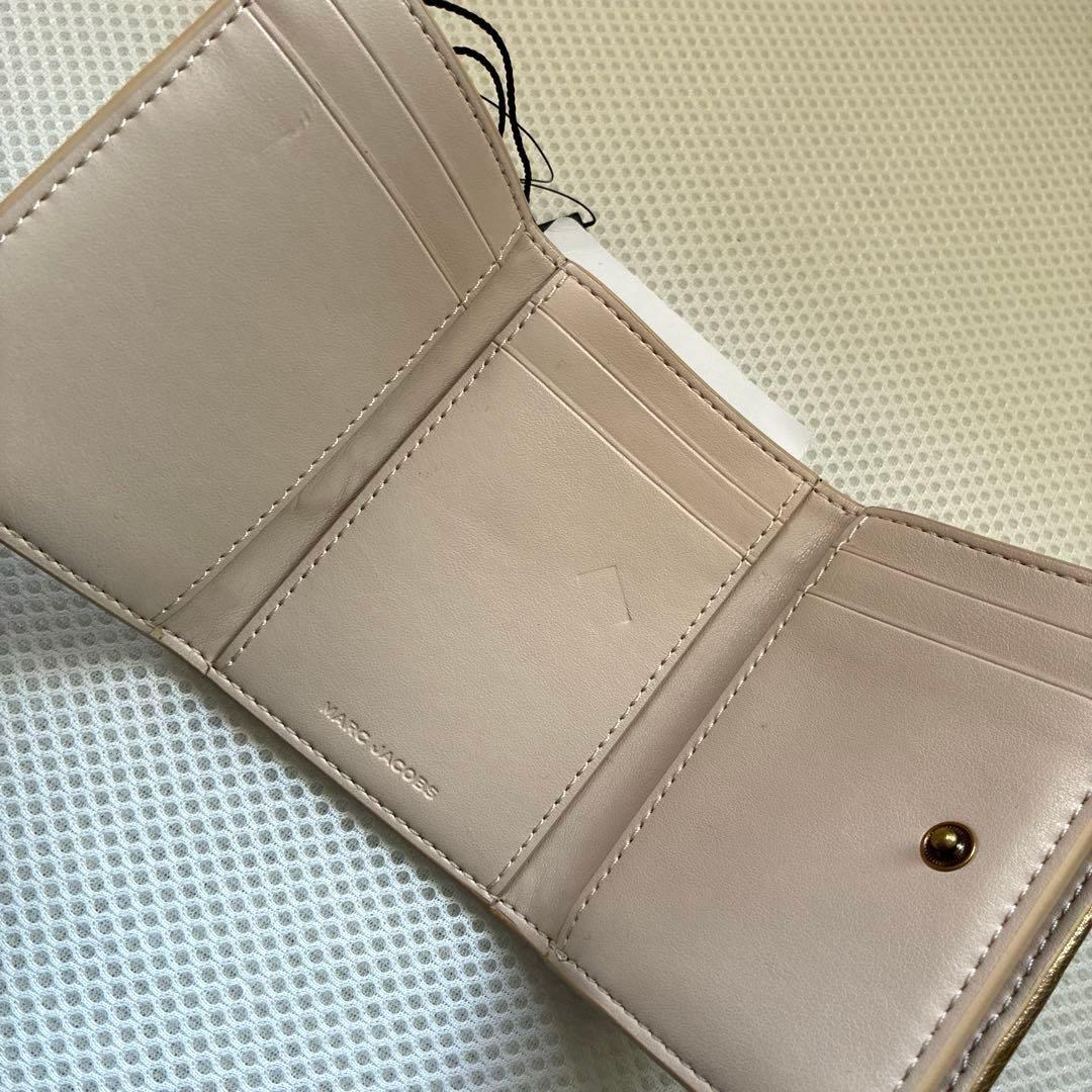 新品　マークジェイコブス　三つ折り財布　ミニ財布　ベージュ