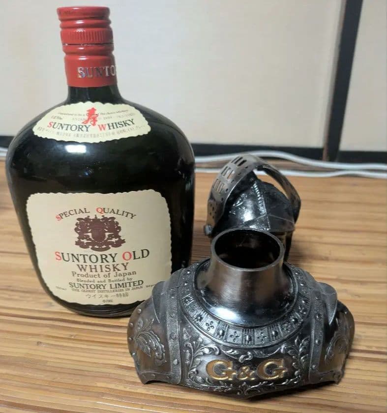 Suntory Old Whisky 騎士ボトル