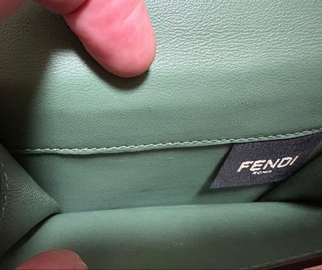 ⭐︎anzi⭐︎ 　FENDIフェンディ　財布　グリーン