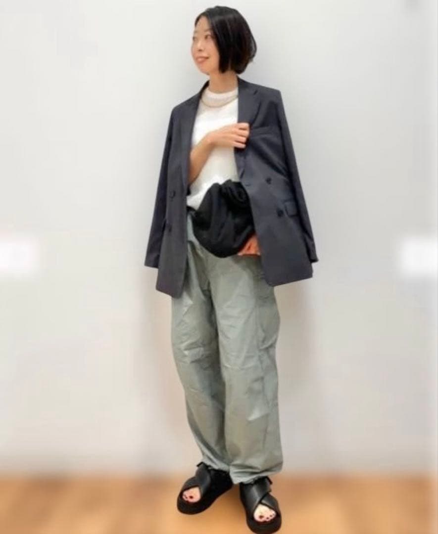 美品　UNIQLO：C 感動ダブルジャケットリラックスフィット　ダークグレー　M