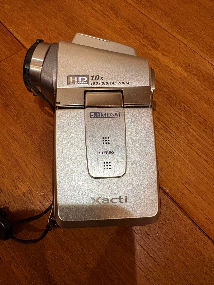 ビデオカメラ SANYO Xacti DMX-HD1A