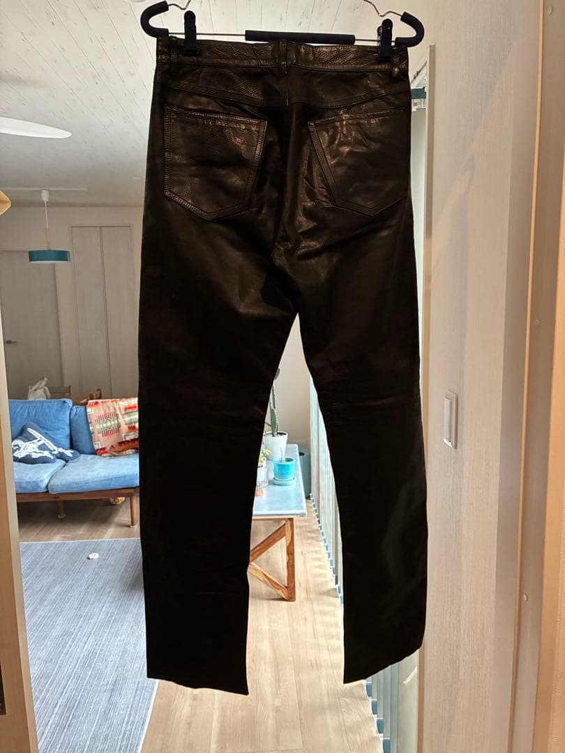 A.P.C. ブラックレザーパンツ サイズ29