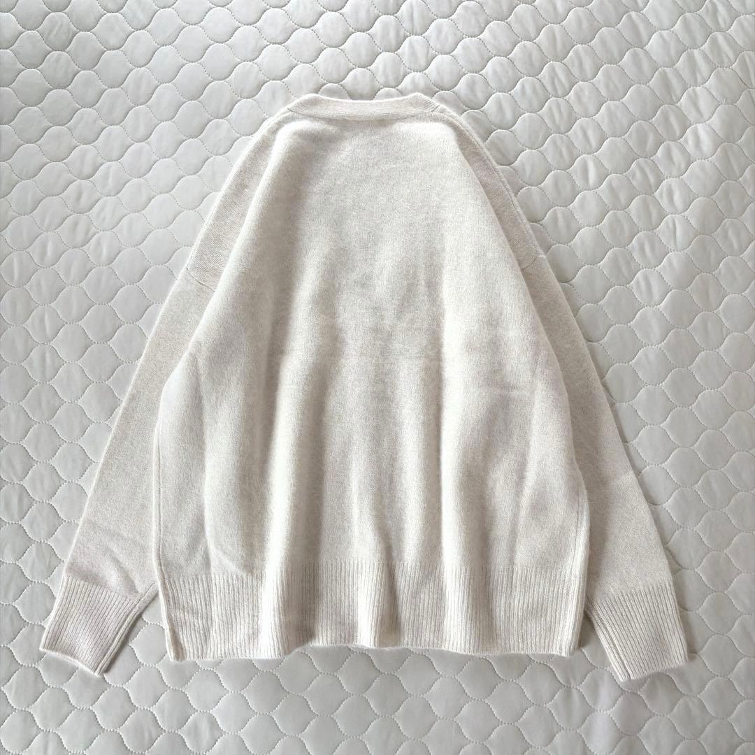【新品タグ付】BEARDSLEY FOXウールカーディガン　ホワイト