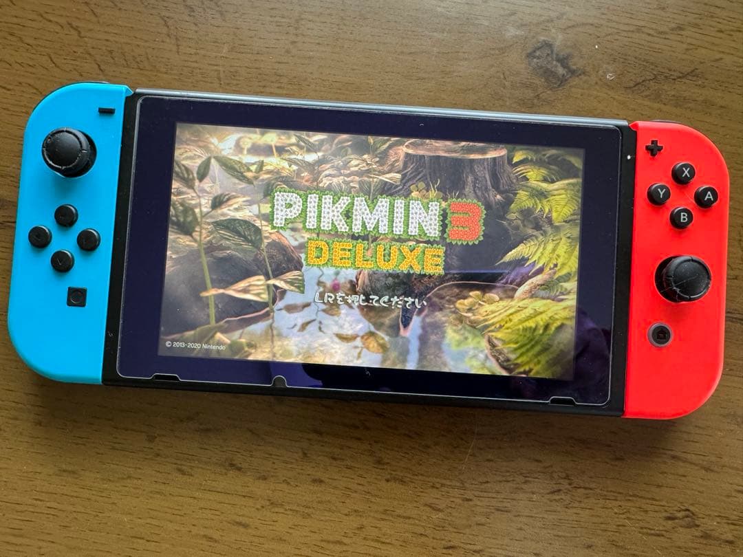 Nintendo Switch 保護フィルム付　外箱有