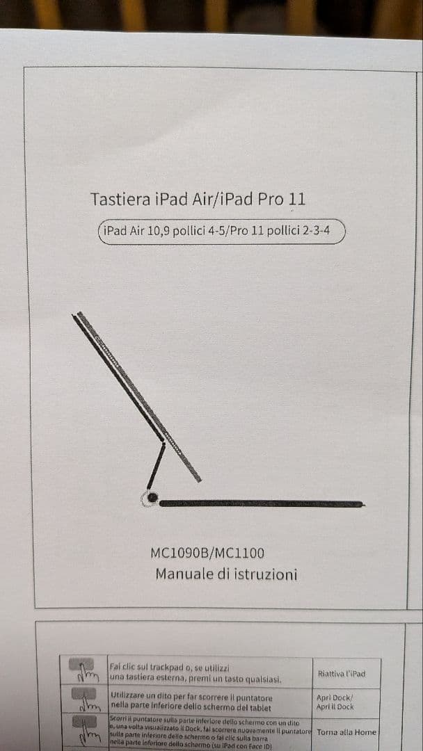 i pad air/i pad plo 11　キーボード　マグネット式　新品
