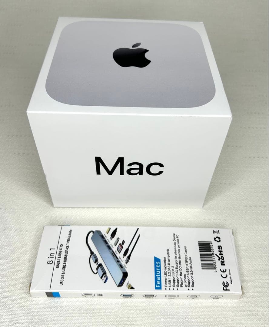 Mac Mini M4 & USBハブ 8 in 1の 2点セット