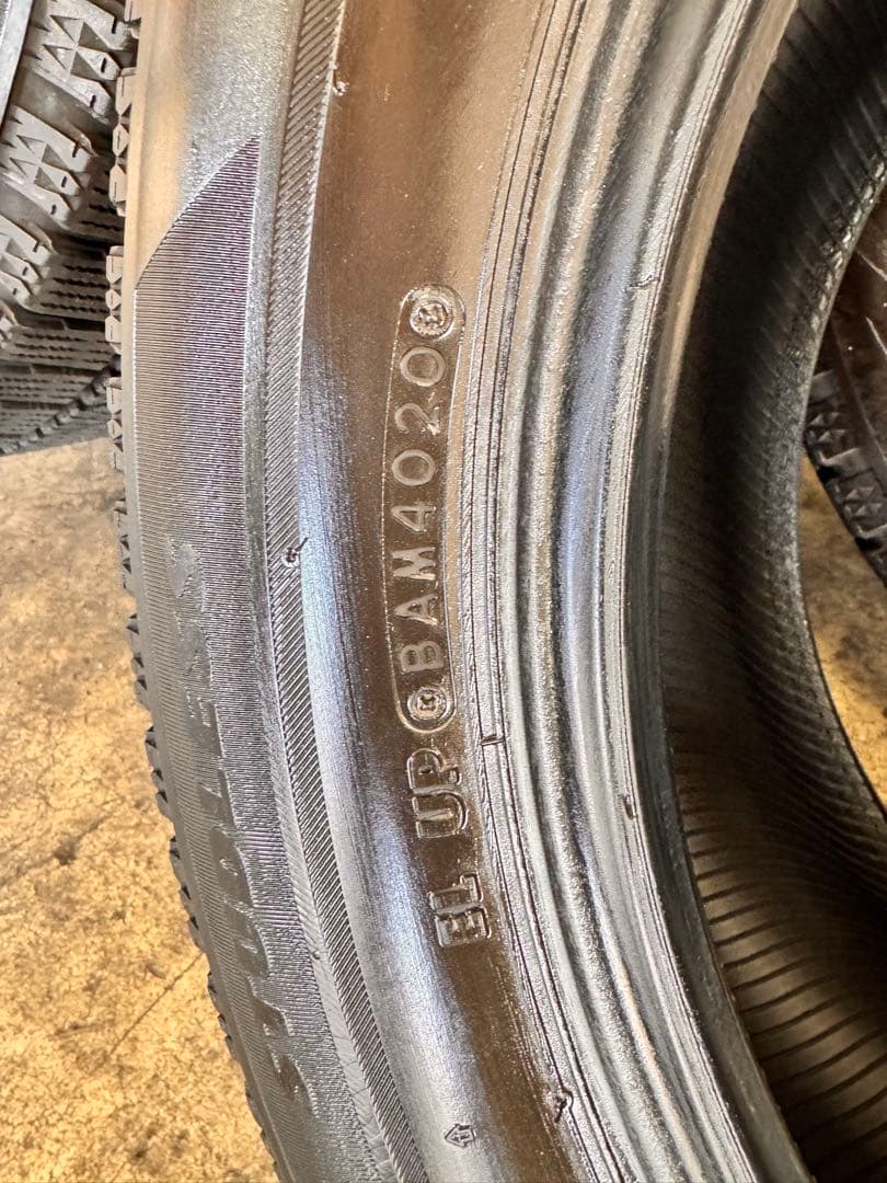 225/55r17 スタッドレス　VRX2 4本　エクストレイル　フォレスター