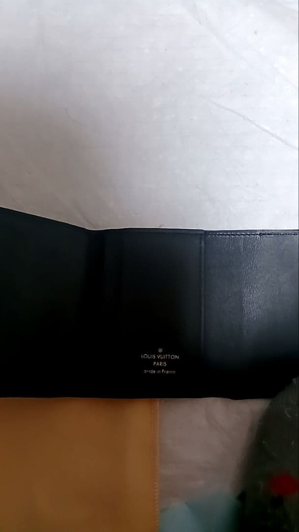 美品LOUIS VUITTON 黒 三つ折り財布ポルトフォイユイリスxs
