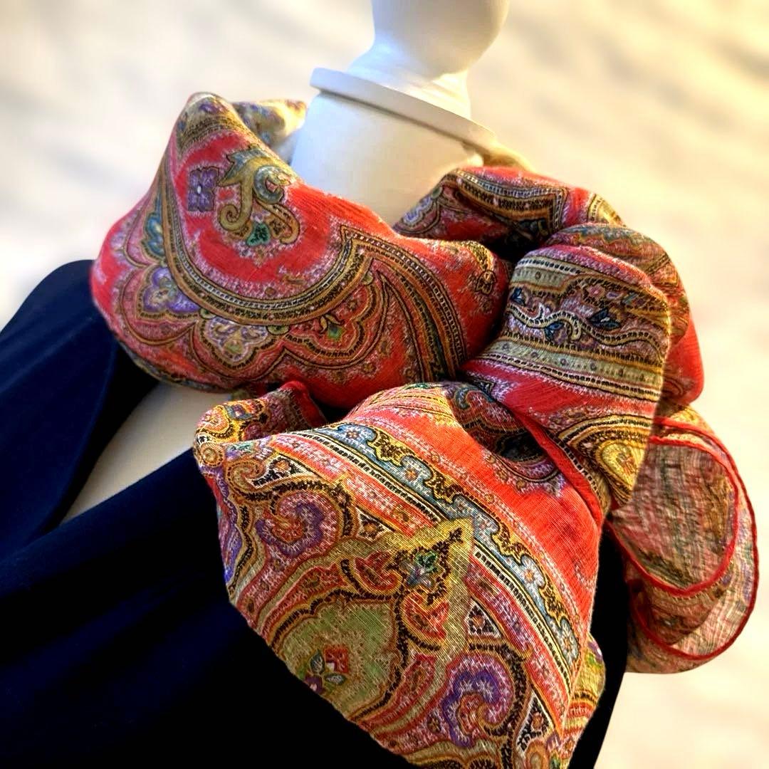 【ETRO 】☆エトロ☆ レッド系☆ペイズリー柄 ☆シルク混合☆大判ストール☆