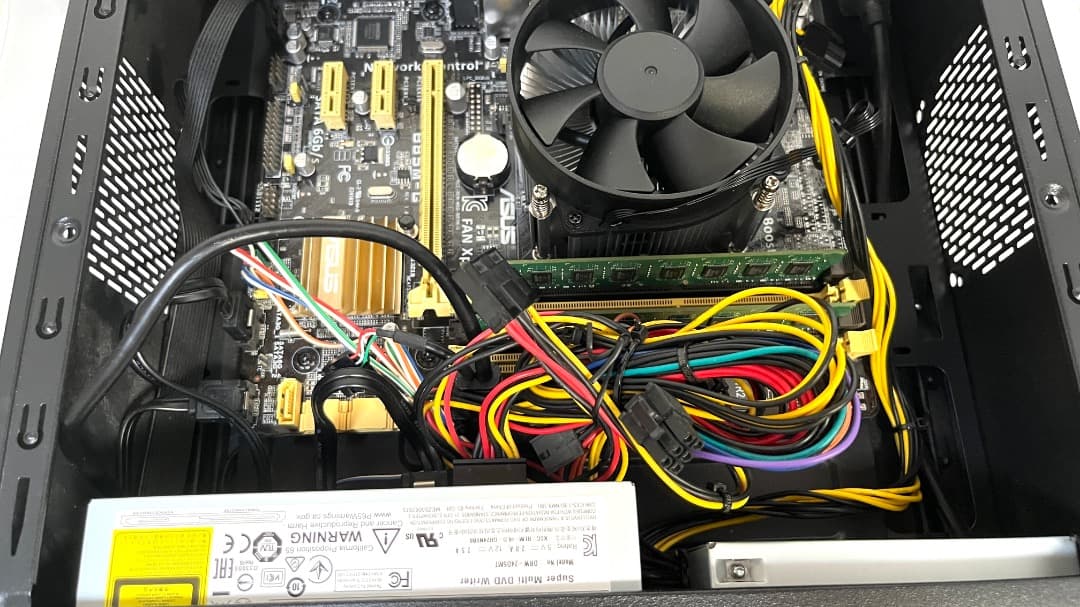 省スペース自作PC！第4世代Core i3-4150 Windows11で稼働中