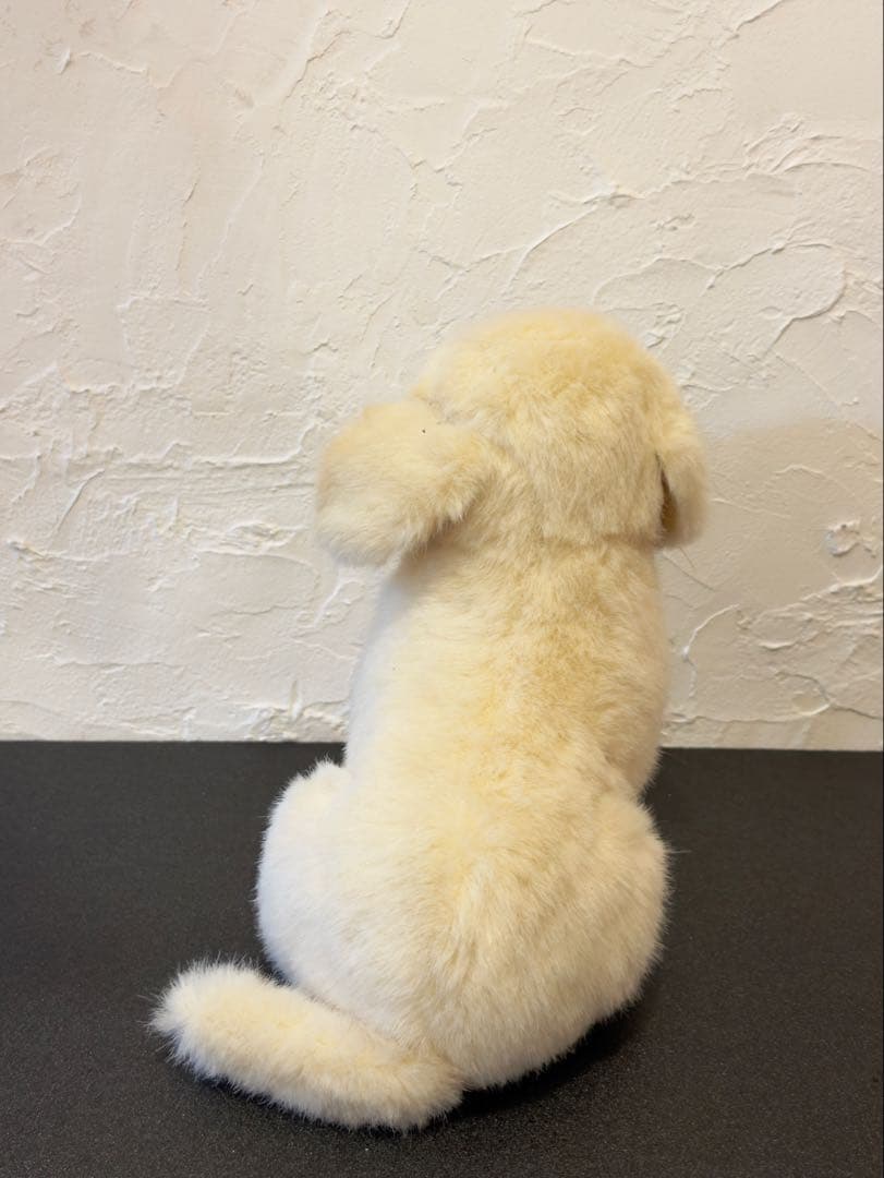 ゴールデンレトリバーの犬のぬいぐるみ