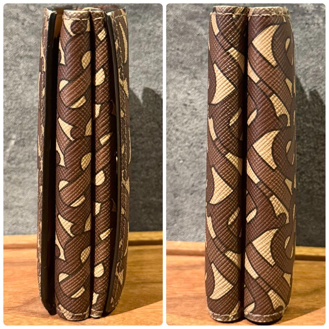 【美品】BURBERRY TBモノグラム ロゴ総柄 三つ折り財布 コンパクト