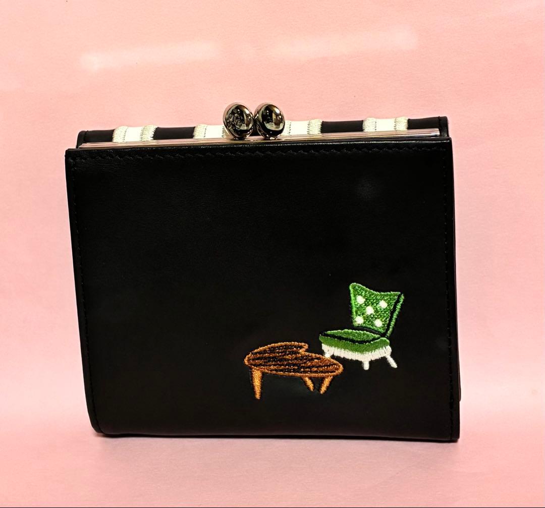 LULU GUINNESS （ルルギネス） 刺繍入り　二つ折りがま口財布