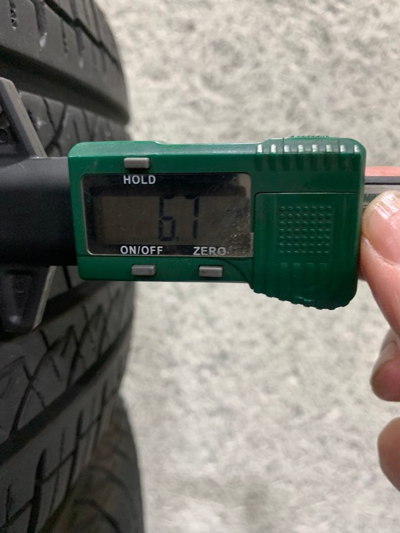 2025年製　235/55R19 　RAV4 中古品　センター溝約6.5mm