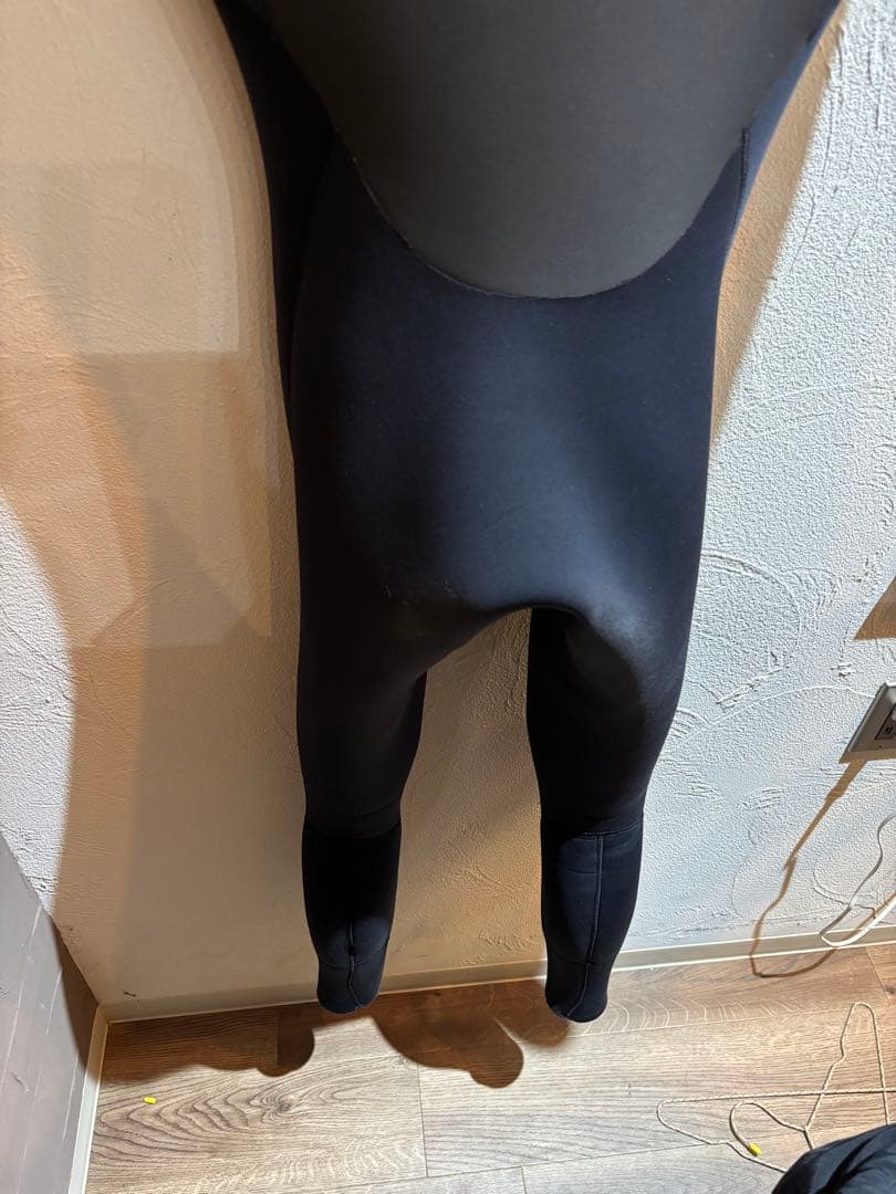 AIRTIGHT セミドライスーツ5mm、3mm