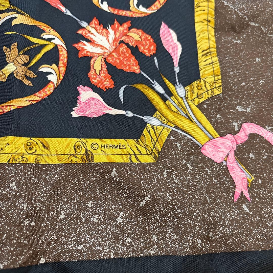 エルメス　HERMES スカーフ　カレ