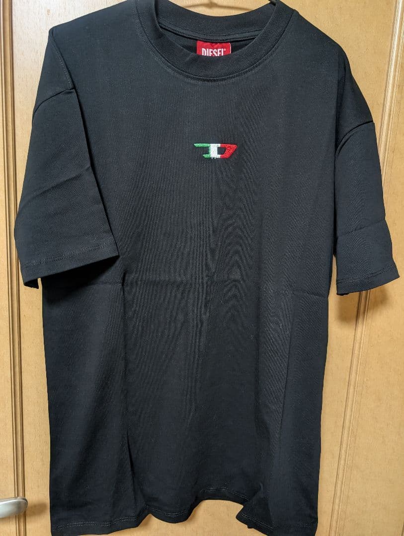 DIESEL ブラック Tシャツ Lサイズ 新品タグ付き