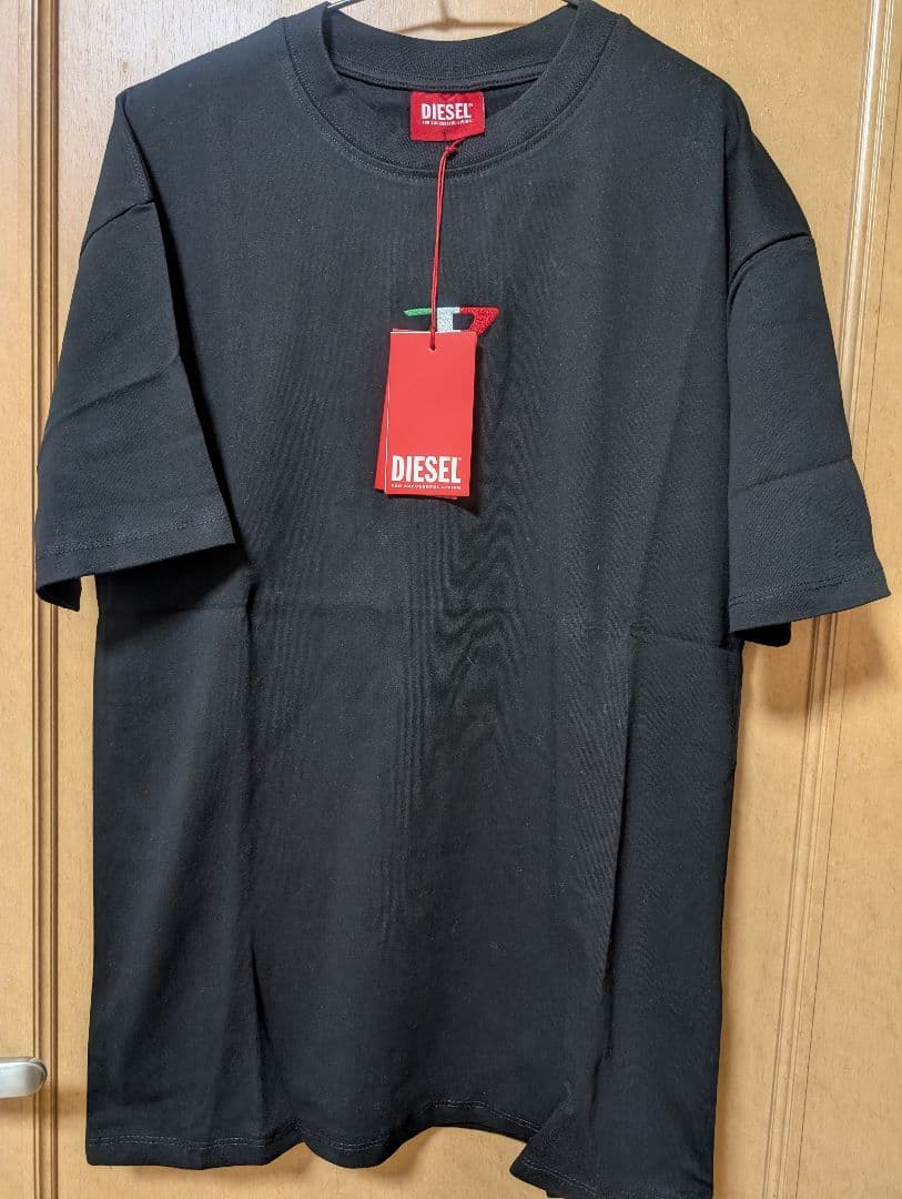 DIESEL ブラック Tシャツ Lサイズ 新品タグ付き