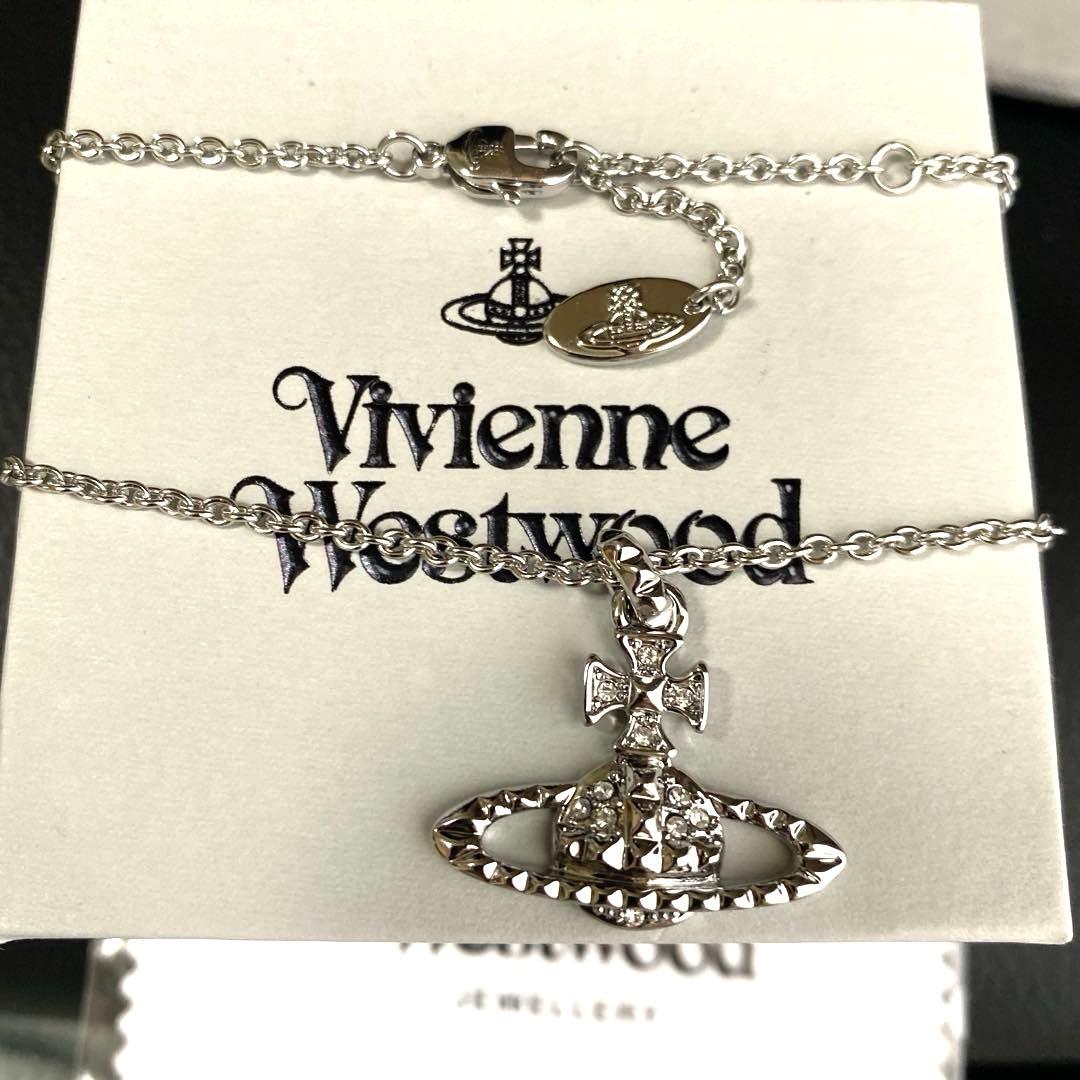Vivienne Westwood バスレリーフオーブネックレス