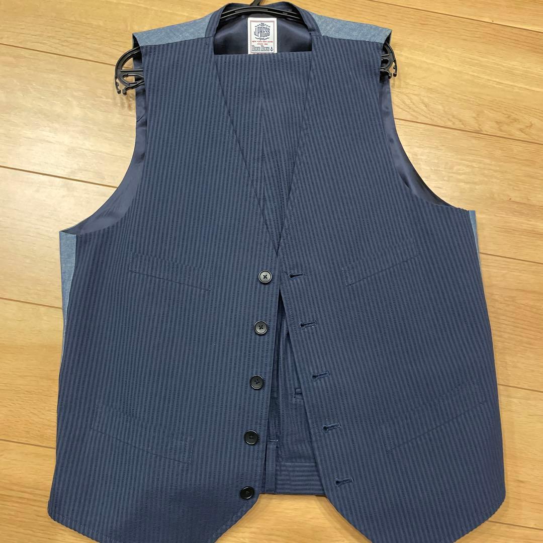 blueblueスーツ