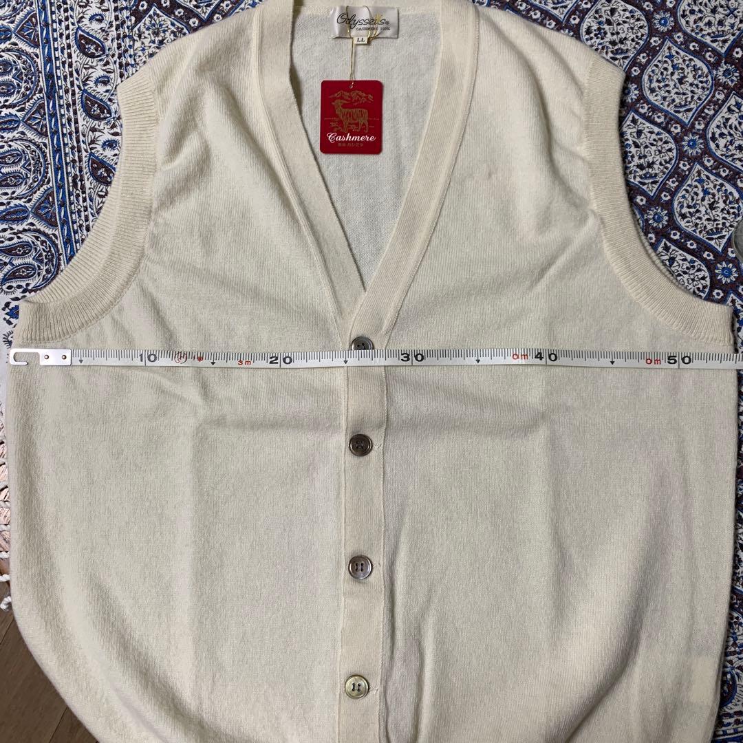 みっくんさま専用　カシミヤ　前開きベスト　白　LL