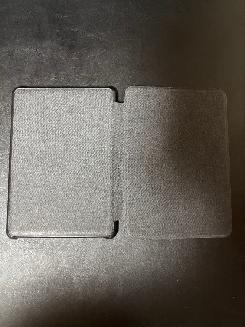 Kindle Paperwhite第10世代8GB 広告なし 充電器 カバー付き