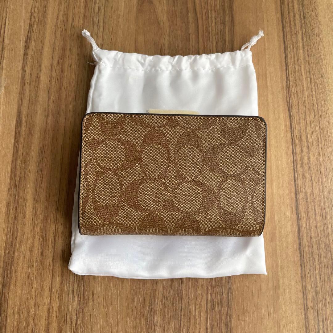 COACH 二つ折り財布 ベージュ イエロー新品未使用
