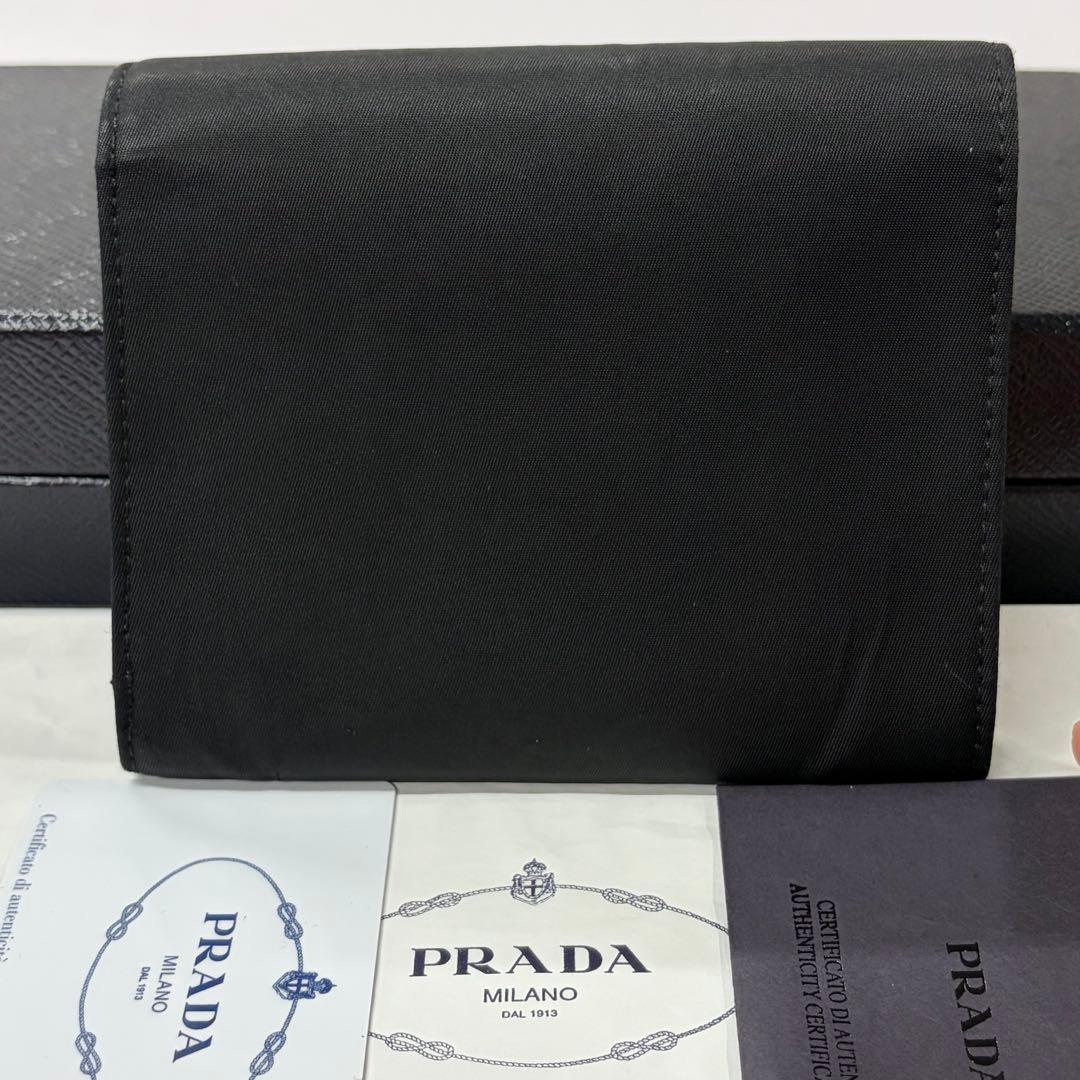 新品同様‼️ プラダ　PRADA 財布　三つ折り　折り財布　テスートナイロン　三角