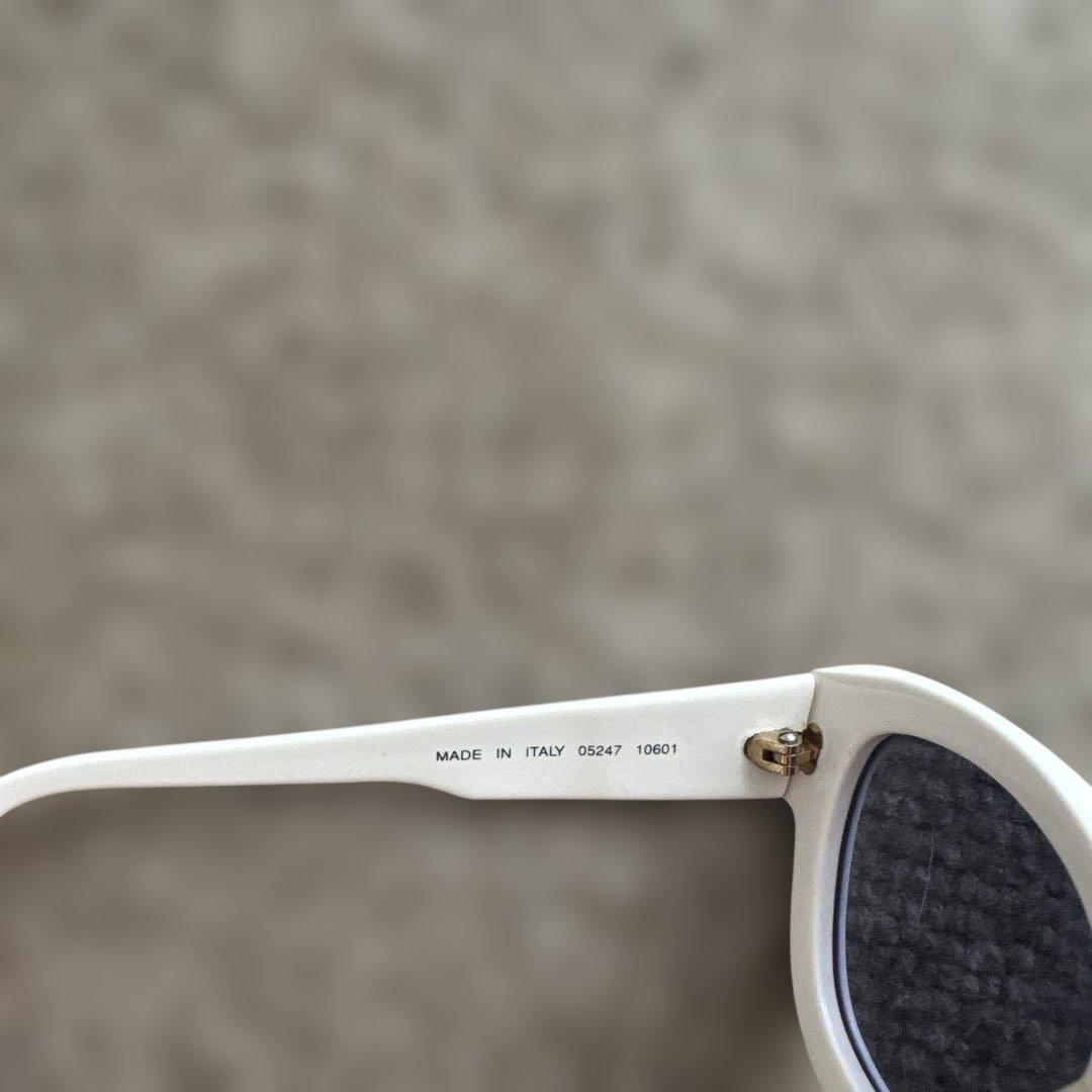 CHANEL ホワイトフレーム サングラス