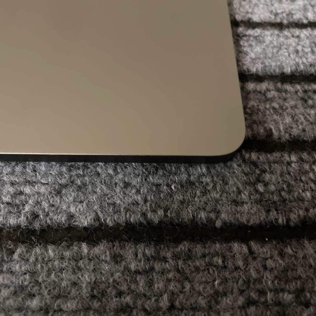 56 iPad Air5 第5世代 M1チップ 64GB Wi-Fi グレイ